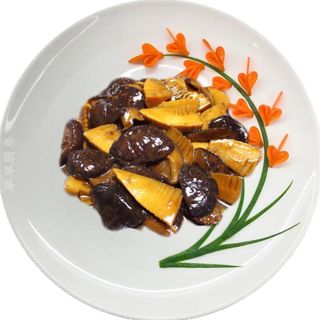 Setas Y Bambú Salteados