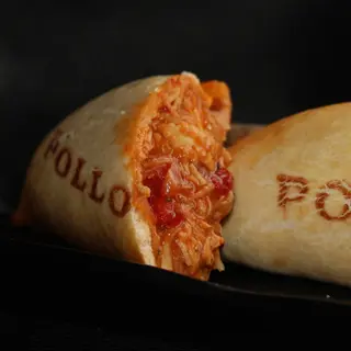EMPANADA DE POLLO PICANTE 