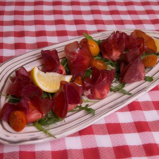 “Cestini” de Bresaola con Ricotta al Limón