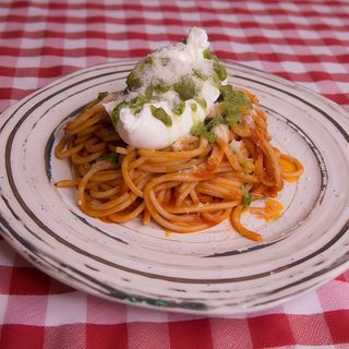 Spaghetti Tricolore con Burrata