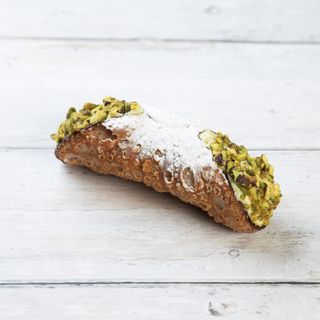Cannoli Pistacho