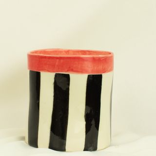 Vela vaso rayas negras Andrea Suárez