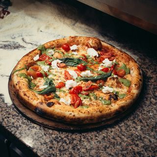 Pizza Tricolore