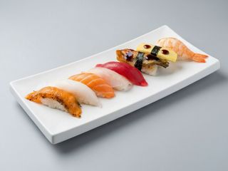 73B.- Nigiri Surtido (7 Uds.)