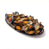 Mejillones Salteados Con Almejas Y Alcachofas