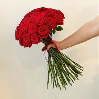 Ramo de 51 Rosas Rojas San Valentín "Pasión"