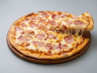 Pizza De Jamón (30 Cm.)