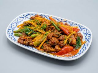 Phad Prik Khing Con Pollo