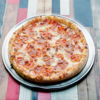 Pizza Carnívora (35 Cm.)