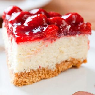 Cheesecake de queso con fresa