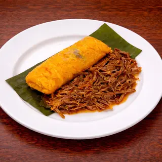 Tamal Con Ropa Vieja