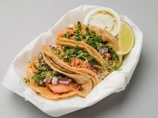 TACOS MEXICANOS DE POLO ASADO ESTILO CAJÚN