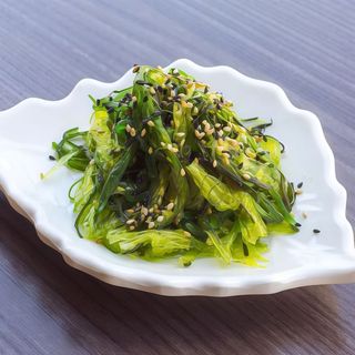 42. Ensalada De Algas Wakame