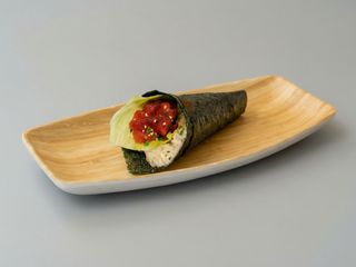 114. Temaki De Spicy Tuna (1 Ud.)