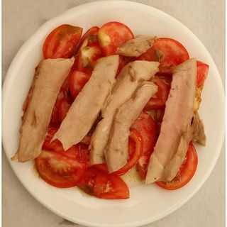 Tomate Negro Con Ventresca