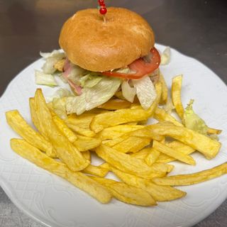 Hamburguesa de Buey con queso de cabra
