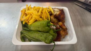 Pollo Con Pimientos y patatas