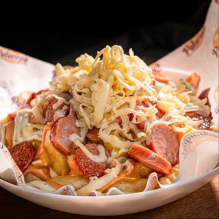 Salchipapas (ideales para compartir)
