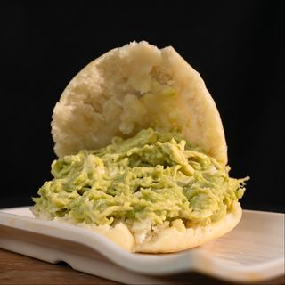 Arepa Reina Pepiada