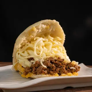 Arepa de Molida con Queso Gouda 