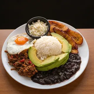 Pabellón a caballo de Mechada. (caballo es solo el nombre)