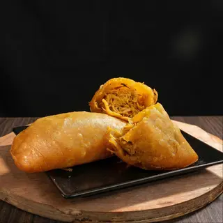 Empanada de Pollo Mechado