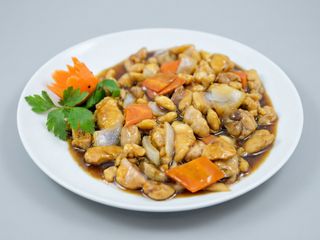 Pollo Con Almendras