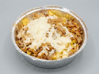 Papas locas de pollo y queso