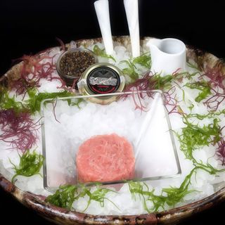 Tartar De Toro Con Caviar (30 G.)