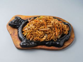 Tallarines Orientales A La Plancha