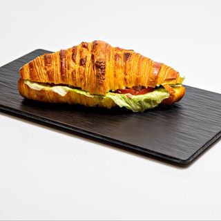 Croissant Vegetal Con Crema De Cangrejo