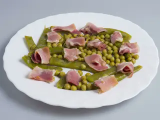 Guisantes Con Jamón