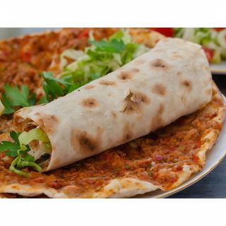 Lahmacun De Ternera Con Queso