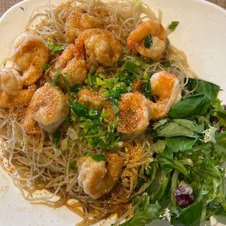 39. Gambas con ajo y fideos chinos