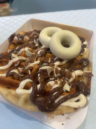 Gofre dos chocolates y filipinos 