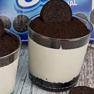 Vasito cheesecake con oreo 