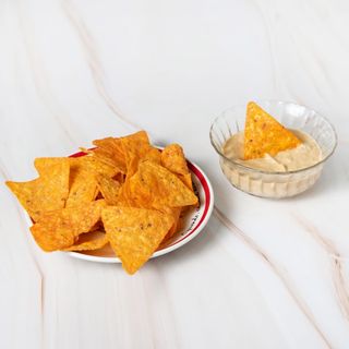 Humus Con Doritos