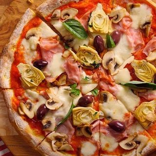 Pizza Capricciosa