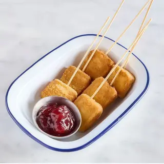 Queso Frito Con Arándanos