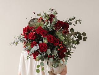 Pasión Suprema – 12 Rosas Premium Selección Extra