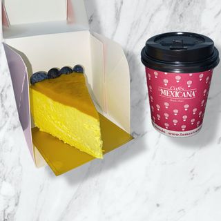 Café La Mexicana y cheesecake