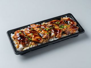 P6. Unagi Don