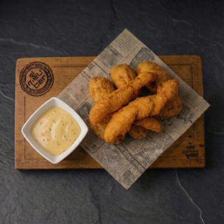 Finguers de pollo con salsa mostaza y miel