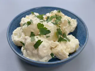 Patatas con Alioli (500 g.)