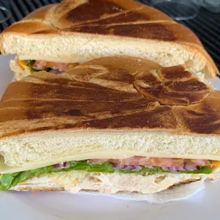 Croissant De  Lomo Especial