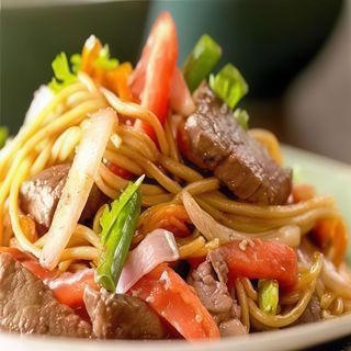 Tallarín Saltado De Carne