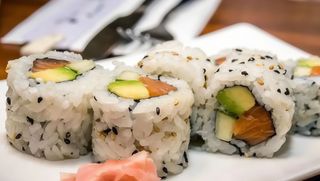 Maki Roll Salmón (8 Pzs.)