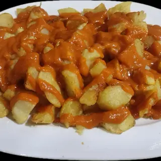 Ración de Patatas Bravas