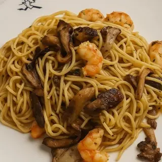 Spaguetti al Funghi Gambas