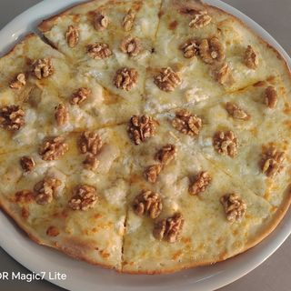 Pizza Cabra con Nueces